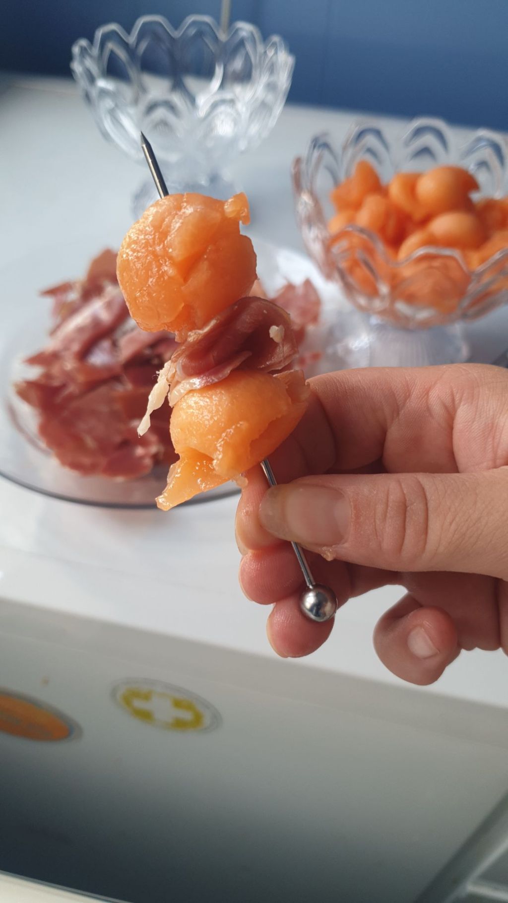 Brocheta de melón con&nbsp;&nbsp;jamón
